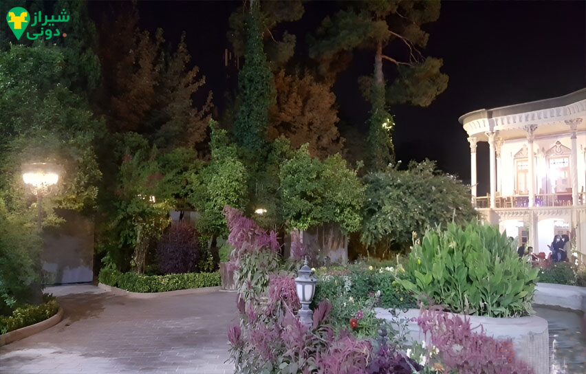 درختان و پوشش گیاهی باغ عمارت شاپوری