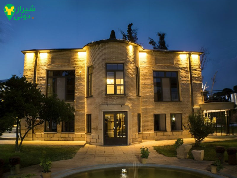 اقامتگاه بوم‌گردی خانه باغ ایرانی واقع در قصردشت شیراز